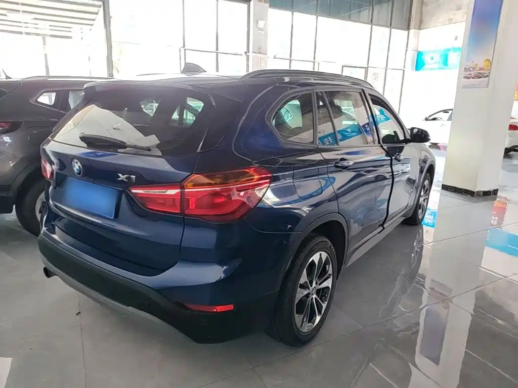 BMW X1 — миниатюра 7