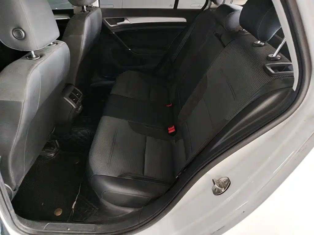 Volkswagen Golf — миниатюра 17
