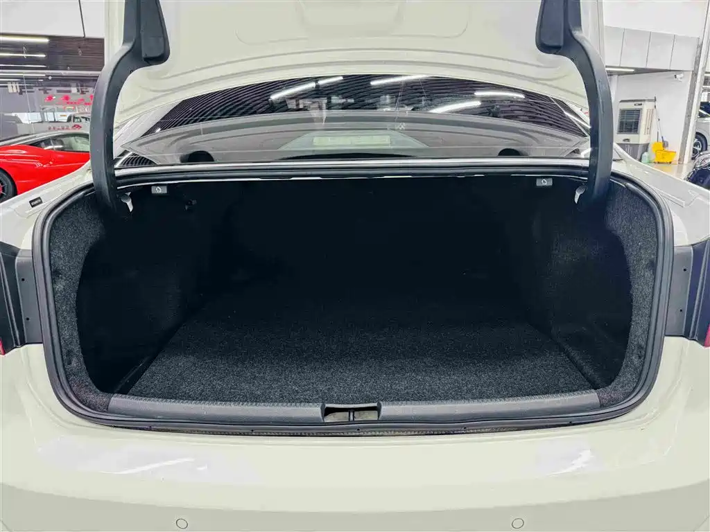 Volkswagen Passat — миниатюра 22
