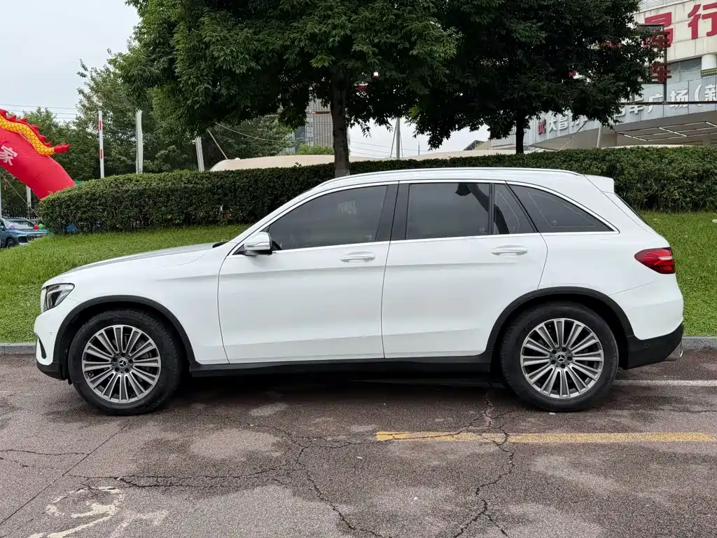 Mercedes-Benz GLC — миниатюра 3