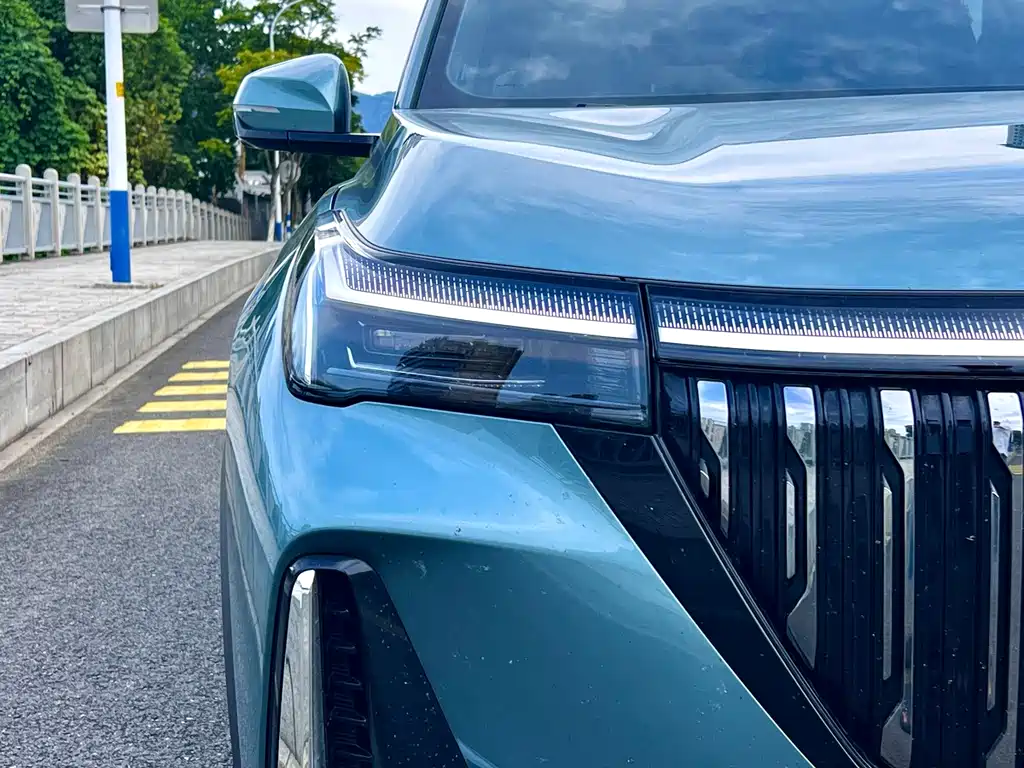 Geely Boyue L — миниатюра 5