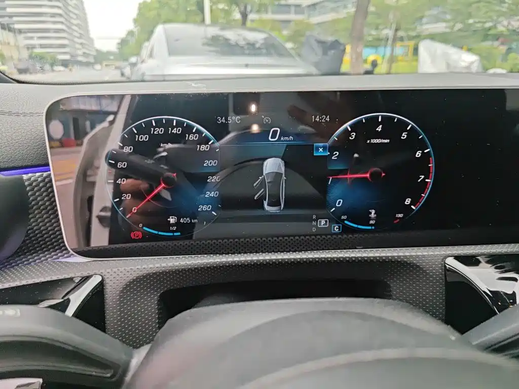 Mercedes-Benz A-Class — миниатюра 12