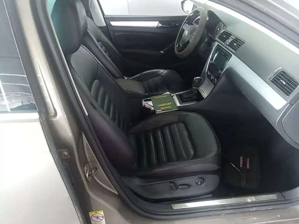 Volkswagen Passat — миниатюра 25