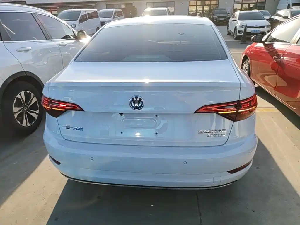 Volkswagen Sagitar — миниатюра 6