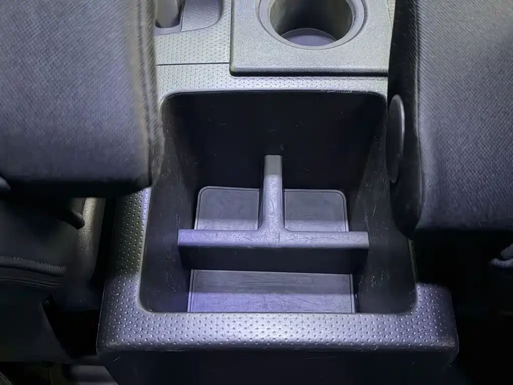 Toyota FJ Cruiser — миниатюра 28