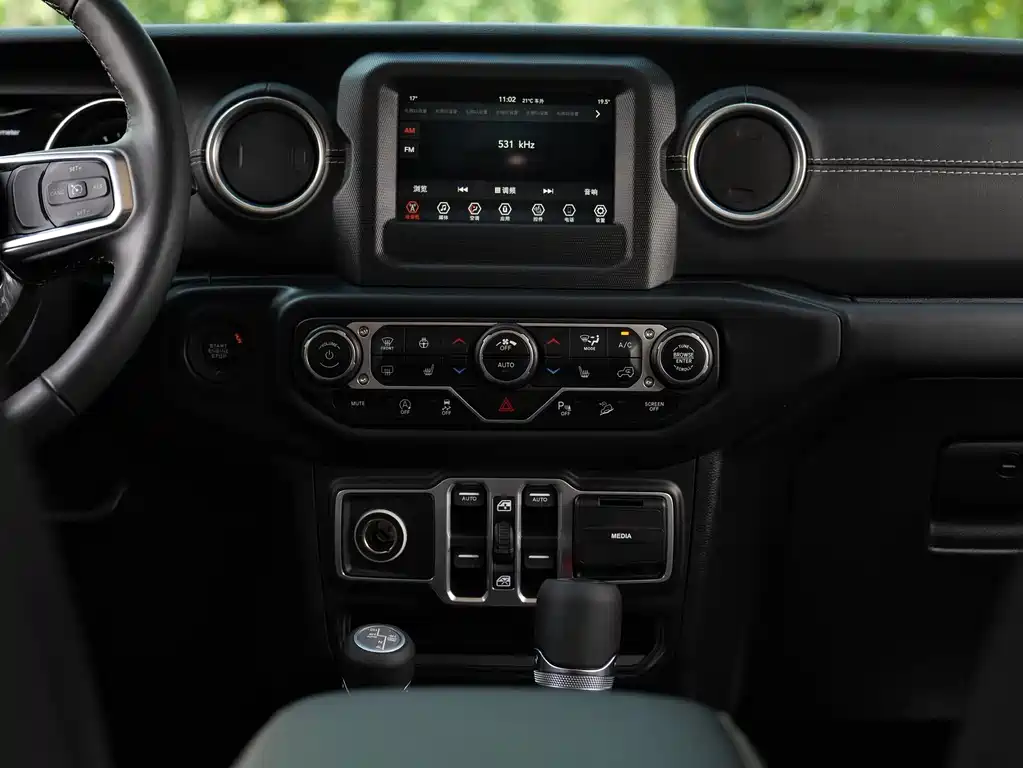 Jeep Wrangler — миниатюра 7