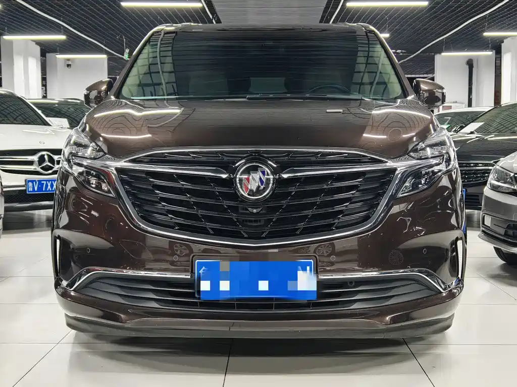 Buick GL8 — миниатюра 2