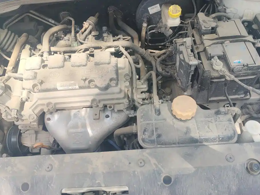 Baojun 310W — миниатюра 10