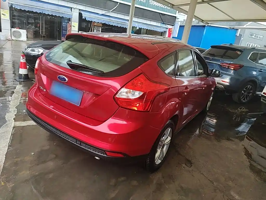 Ford Focus — миниатюра 7