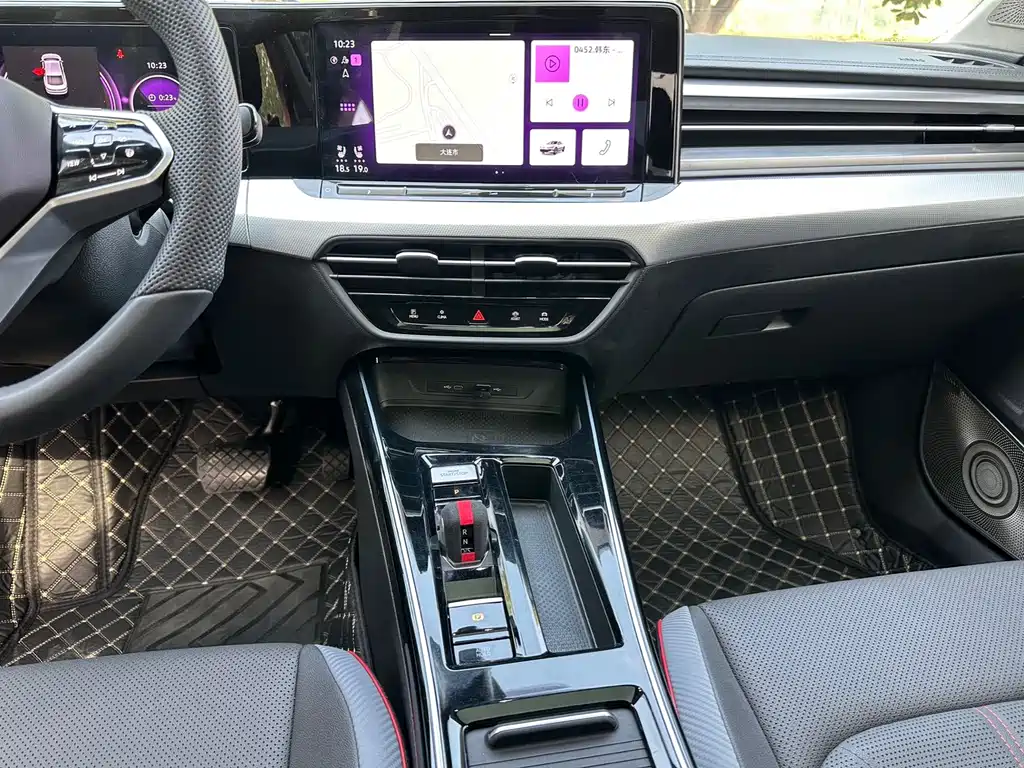 Volkswagen Lamando — миниатюра 13