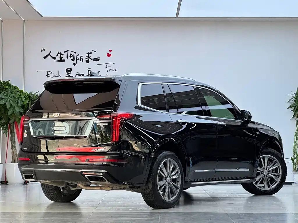 Cadillac XT6 — миниатюра 3
