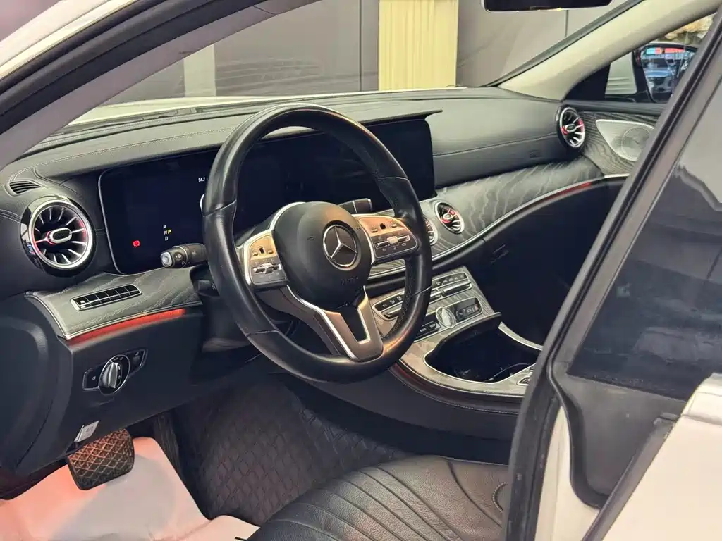 Mercedes-Benz CLS — миниатюра 4