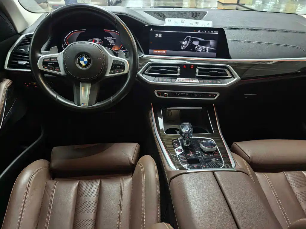 BMW X5 (Import) — миниатюра 13