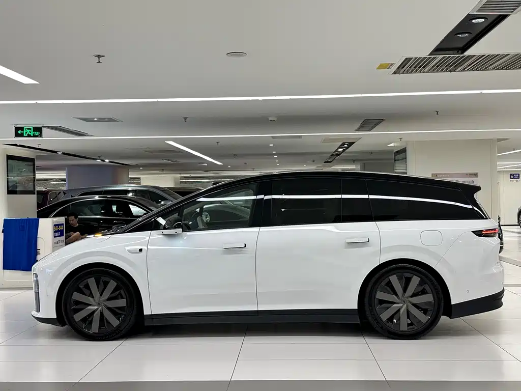 Li Auto Li i8 — миниатюра 4