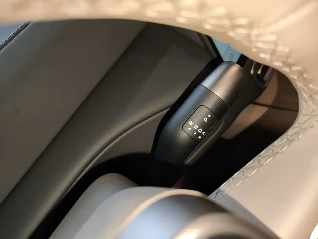 Li Auto Li MEGA — миниатюра 14