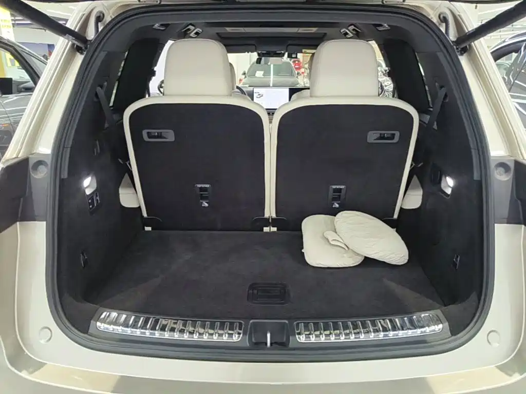 Li Auto Li L8 — миниатюра 19