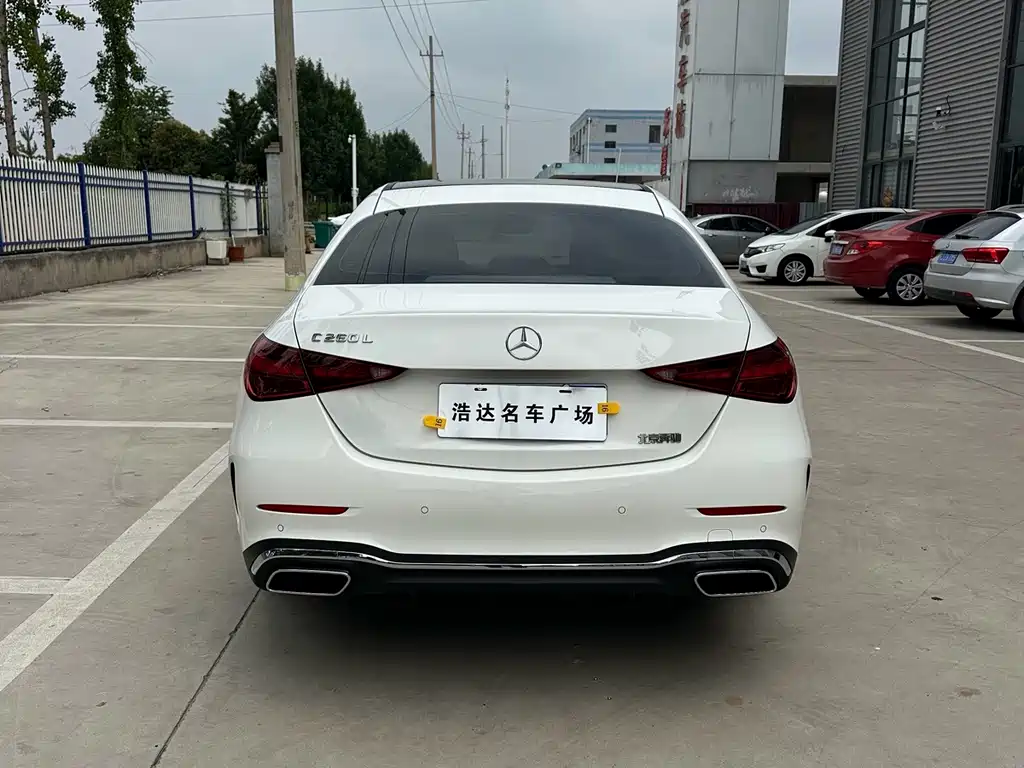 Mercedes-Benz C-Class — миниатюра 7