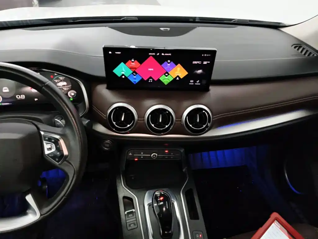 Wey Wey VV6 — миниатюра 13