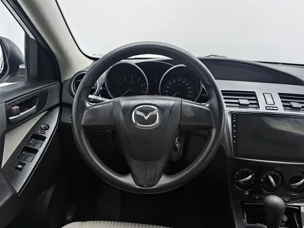 Mazda 3 Xingcheng — миниатюра 11