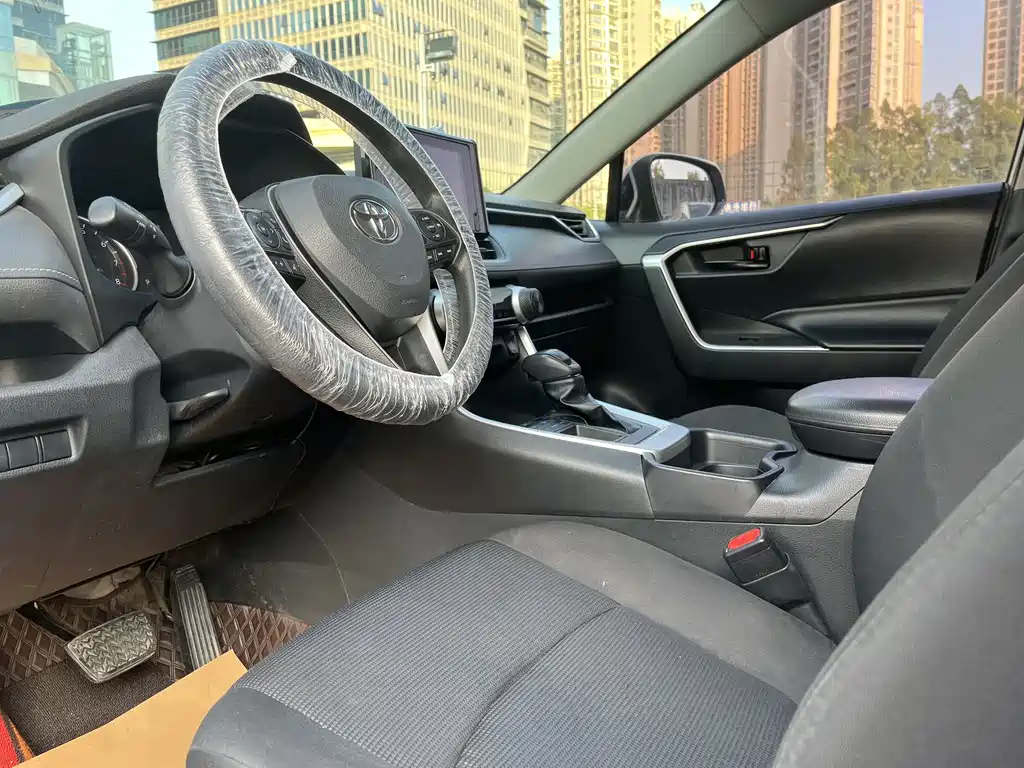 TOYOTA RAV4 RONGFANG