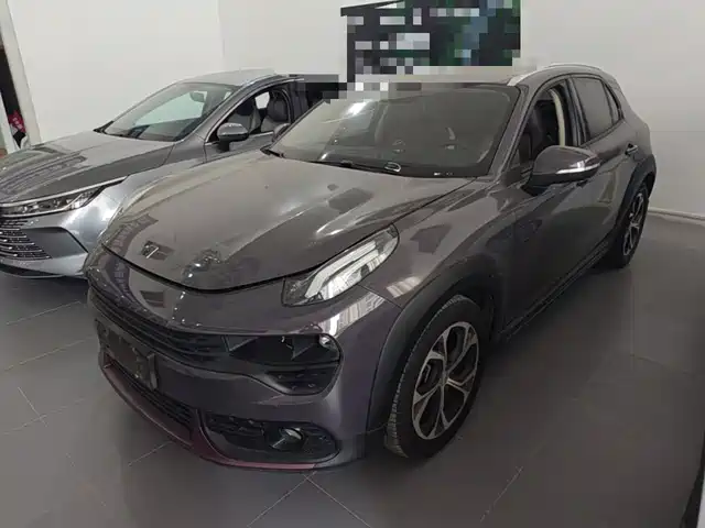 2020 Lynk & Co 02