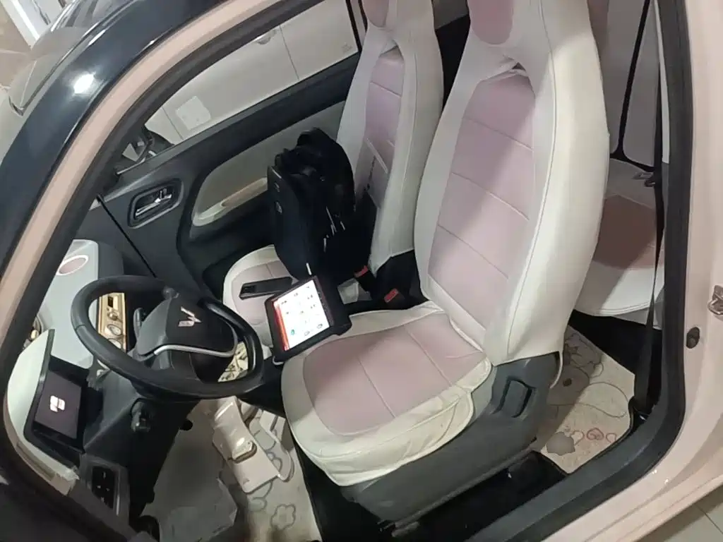 Wuling MINIEV — миниатюра 15
