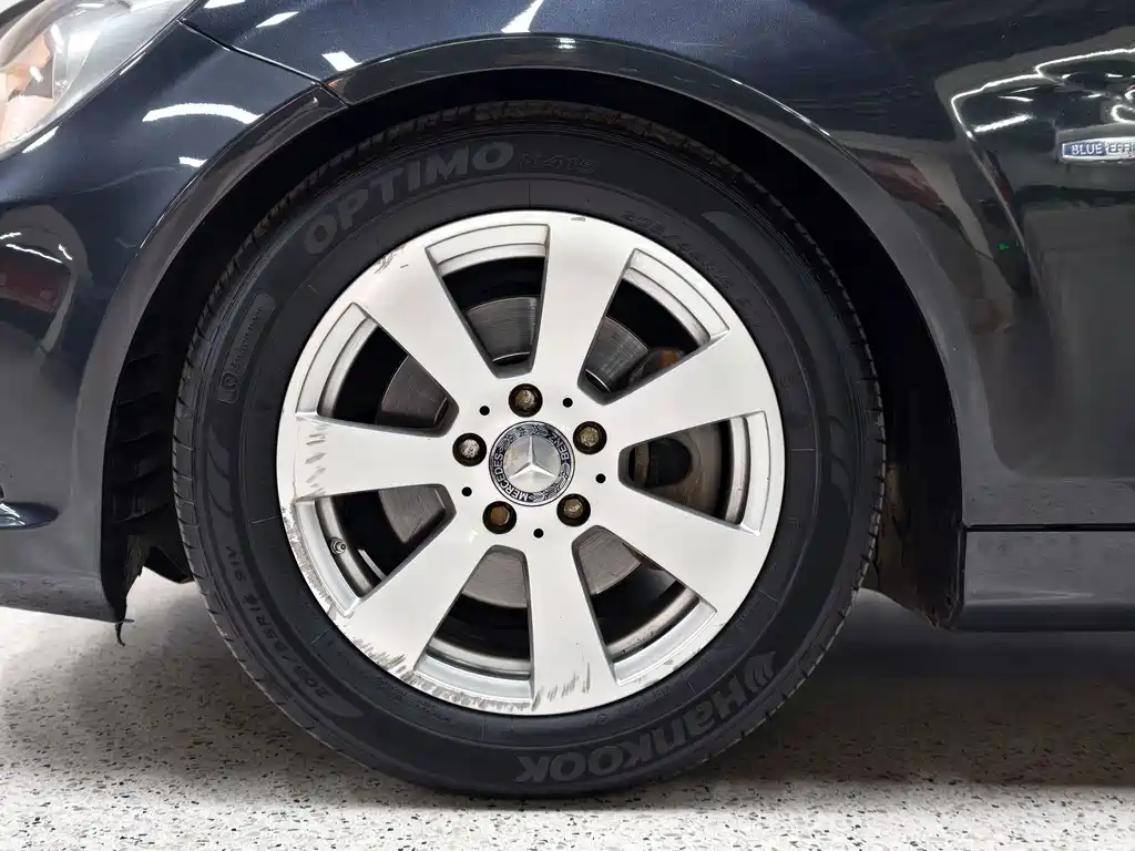 Mercedes-Benz C-Class — миниатюра 12