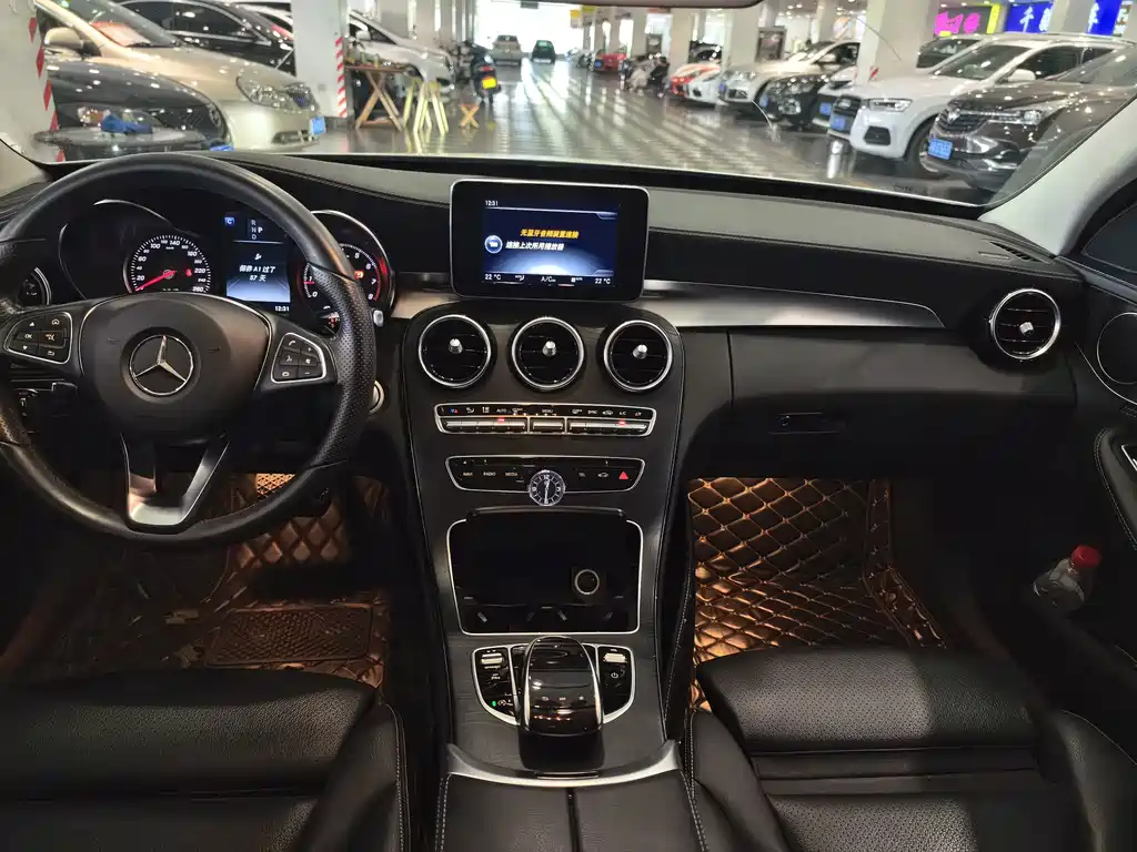 Mercedes-Benz C-Class — миниатюра 7