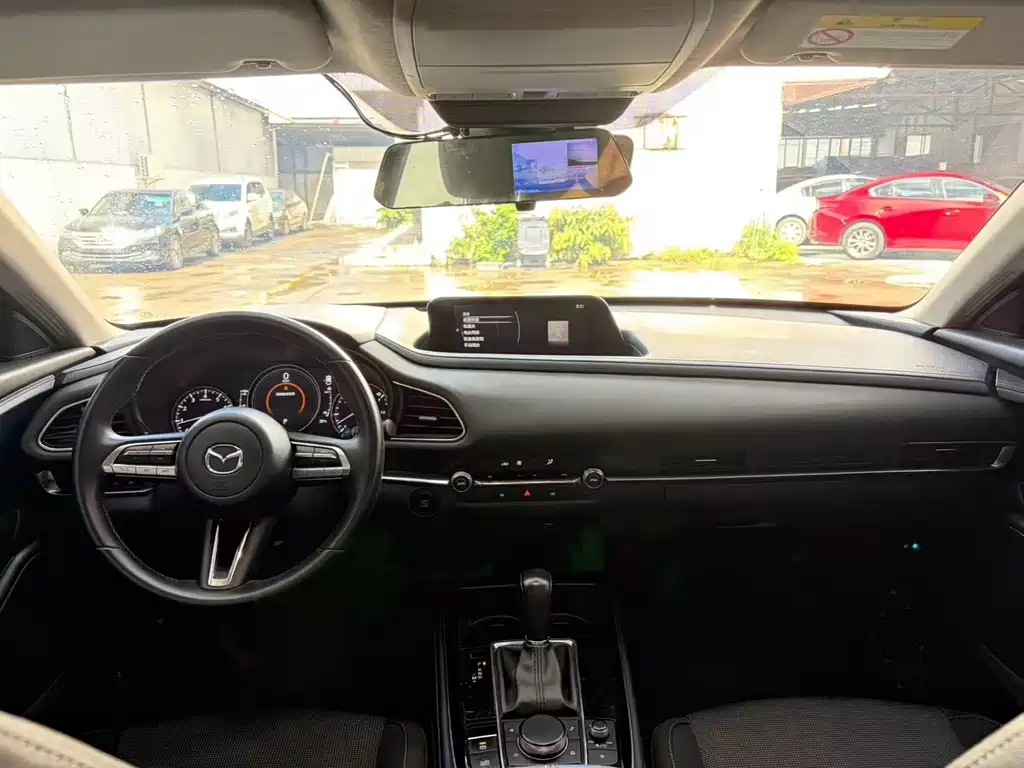 Mazda CX-30 — миниатюра 6