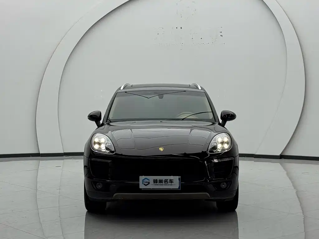 Porsche Macan — миниатюра 2
