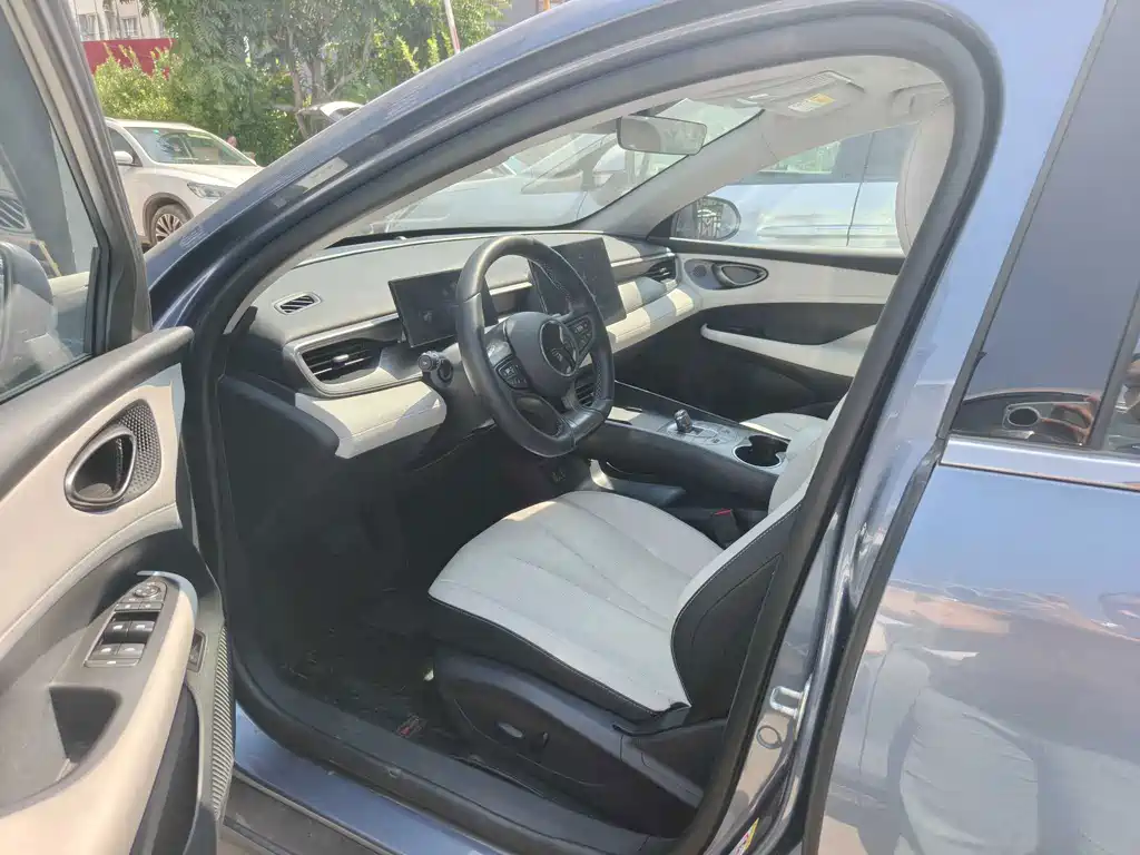 BYD Seal 05 DM-i — миниатюра 4
