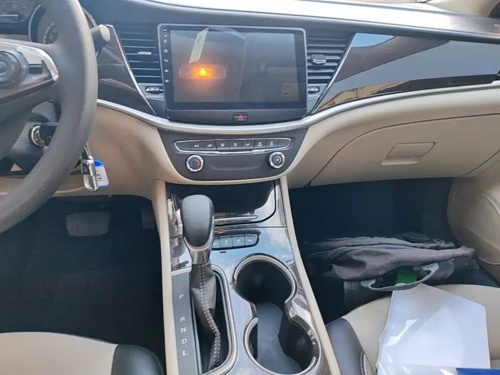 Buick Verano — миниатюра 13