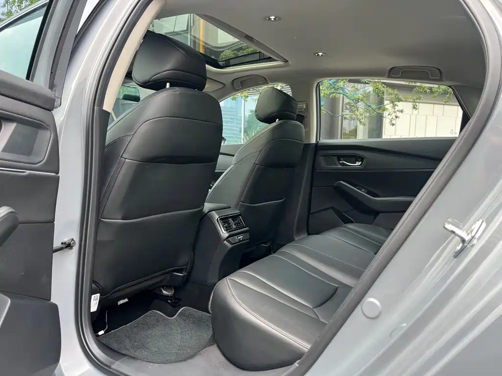 Honda Inspire — миниатюра 10