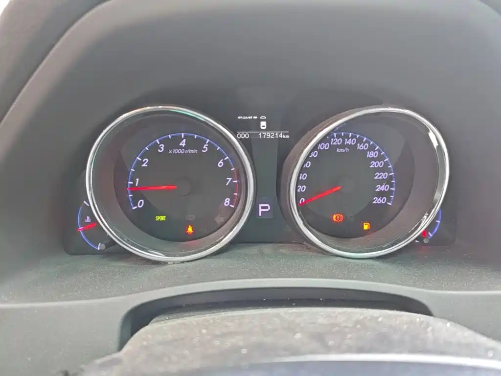 Toyota Reiz — миниатюра 12