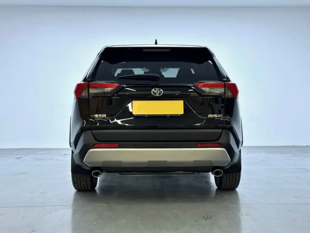 Toyota RAV4 — миниатюра 5