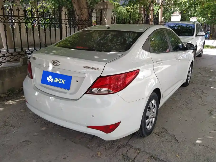 Hyundai Verna — миниатюра 3