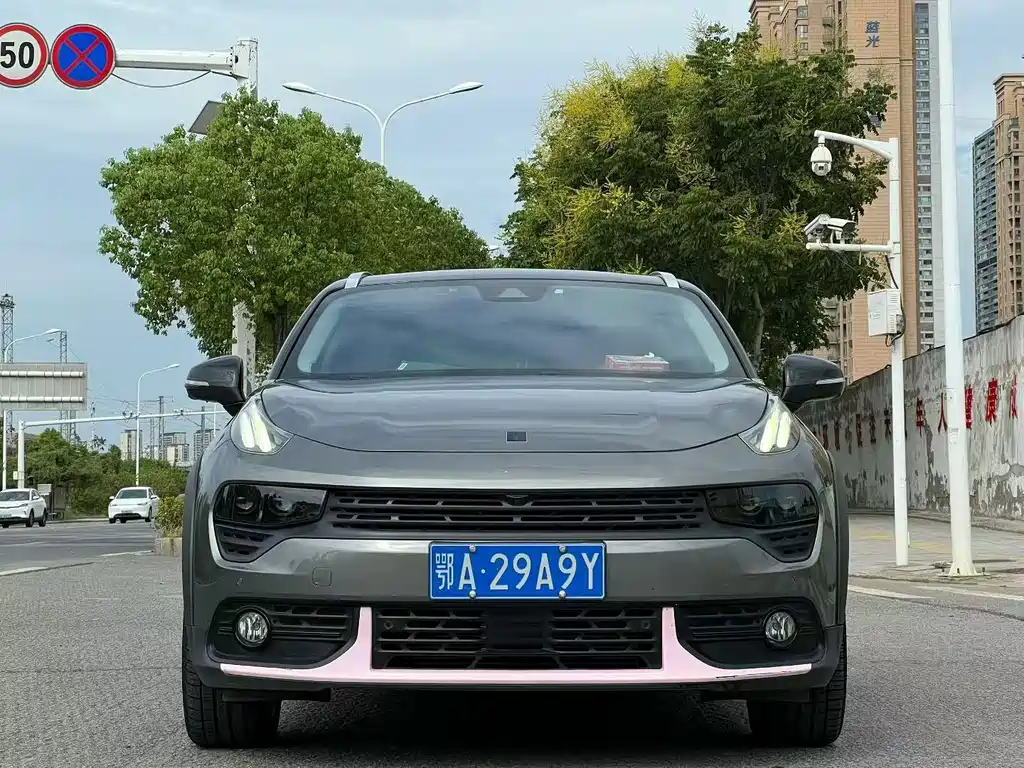 Lynk & Co 02 — миниатюра 2