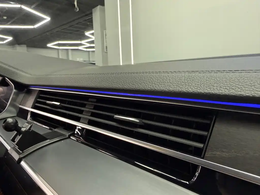 Audi A8 — миниатюра 13