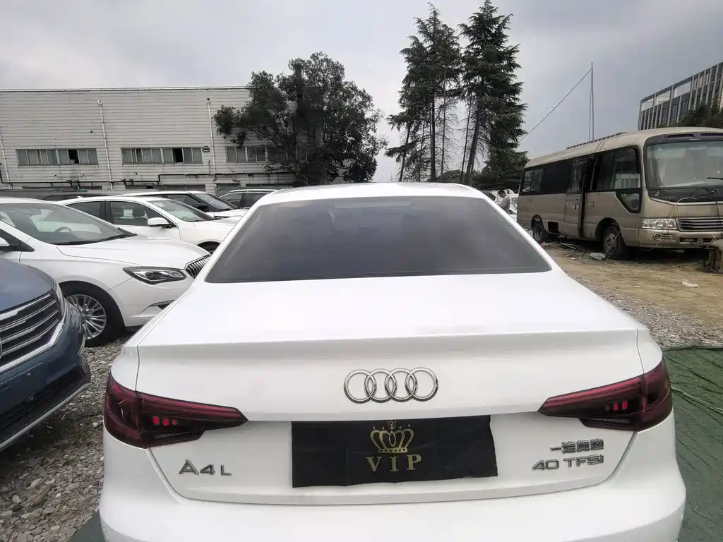 Audi A4L — миниатюра 7