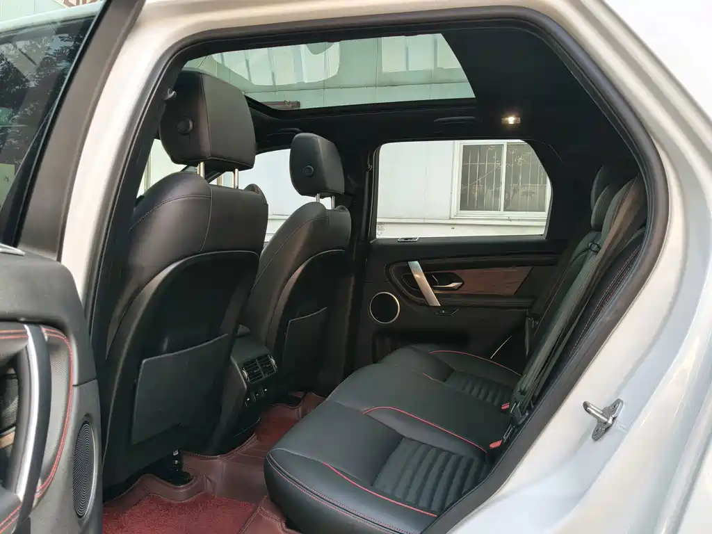 Land Rover Discovery Sport — миниатюра 6