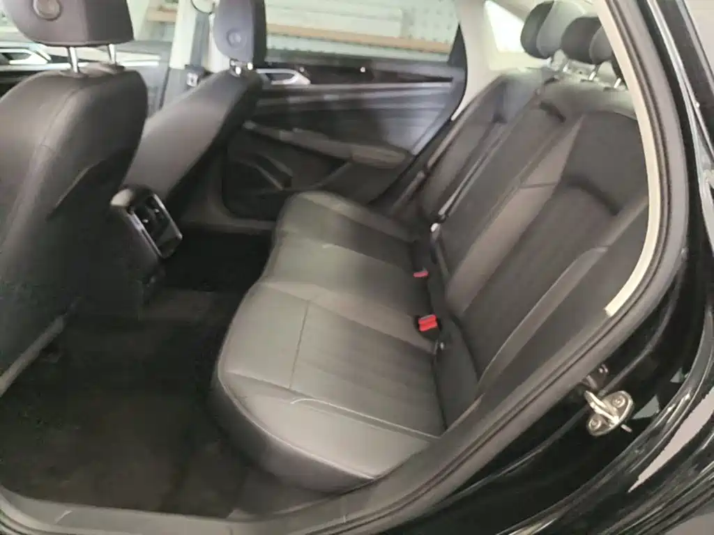 Volkswagen Passat — миниатюра 17