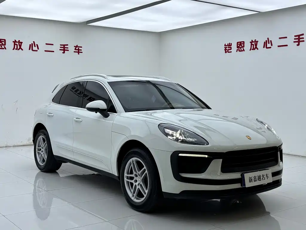 Porsche Macan — миниатюра 3