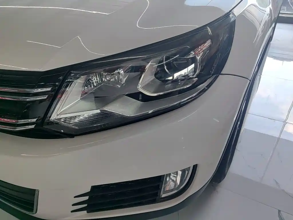 Volkswagen Tiguan — миниатюра 24