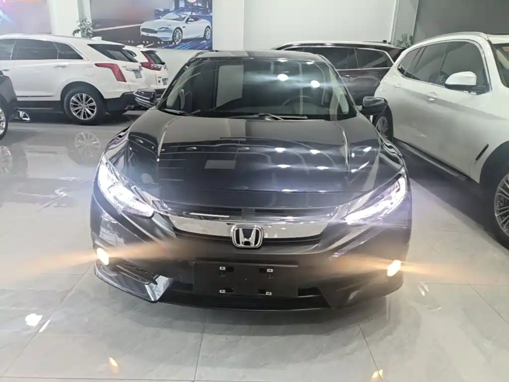 Honda Civic 2016 220TURBO CVT Luxury