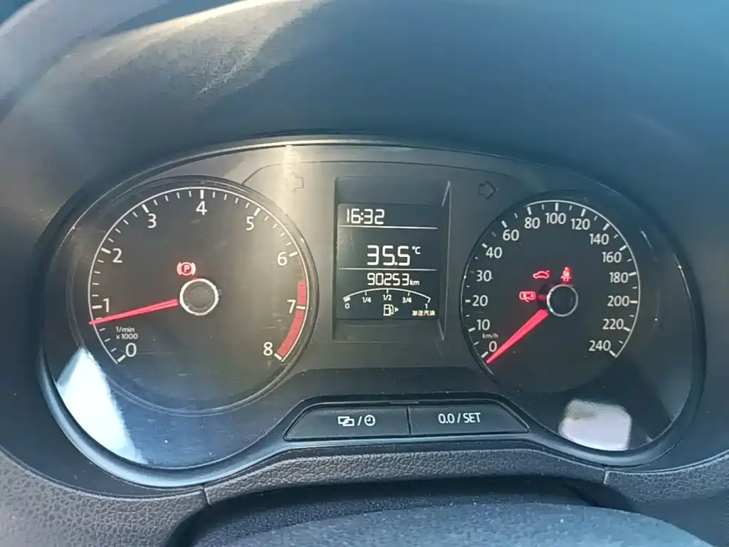 Volkswagen Polo — миниатюра 12