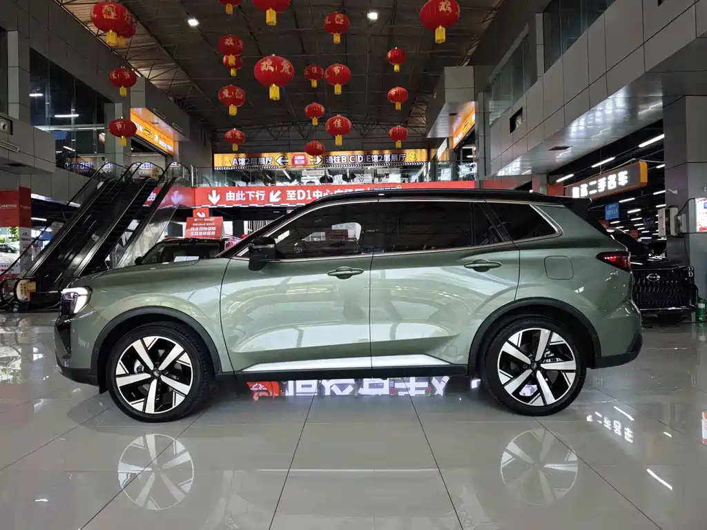 Ford Equator Sport — миниатюра 7