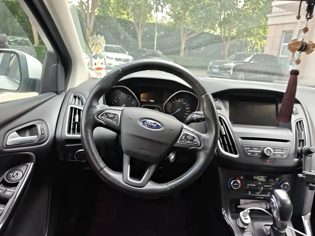 Ford Focus — миниатюра 3