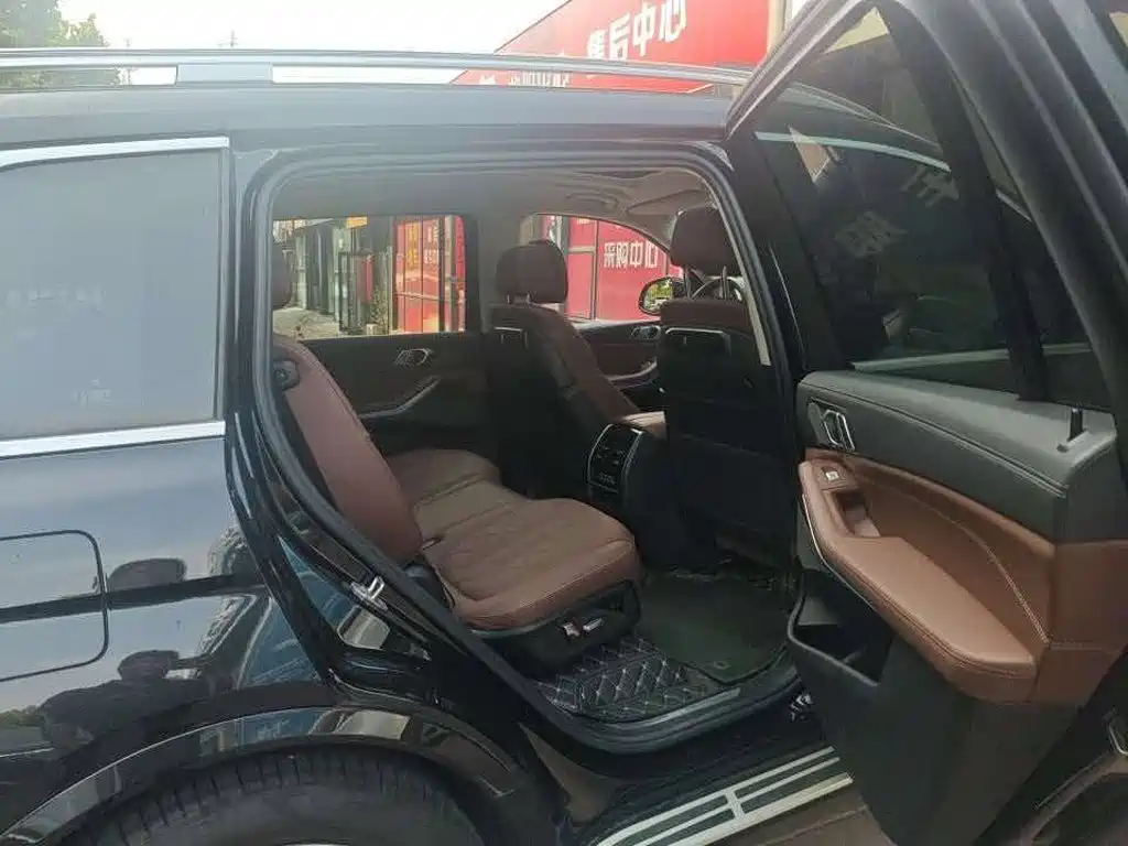 BMW X7 — миниатюра 8