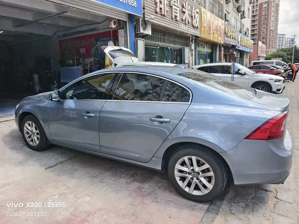 Volvo S60 — миниатюра 7