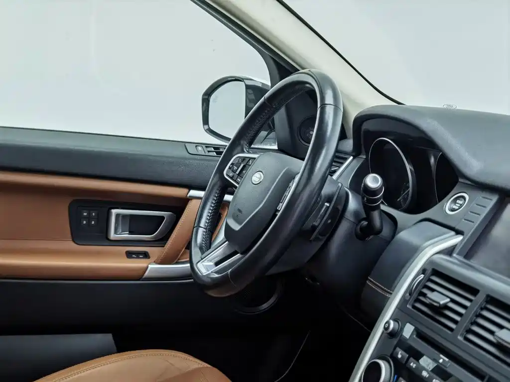 Land Rover Discovery Sport — миниатюра 22